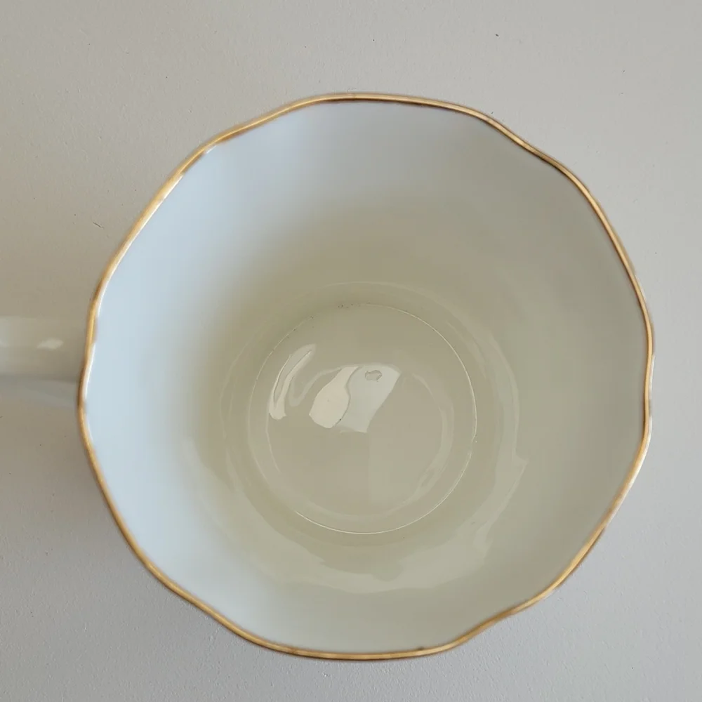 Springfield bone china mug - Picture 3 of 5